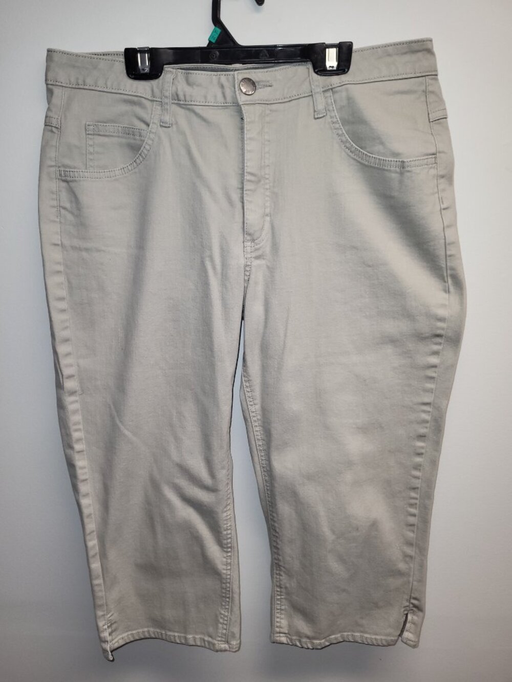 Riders by Lee Khaki Beige Stretch Denim Capri Pants - Picture 8 of 9